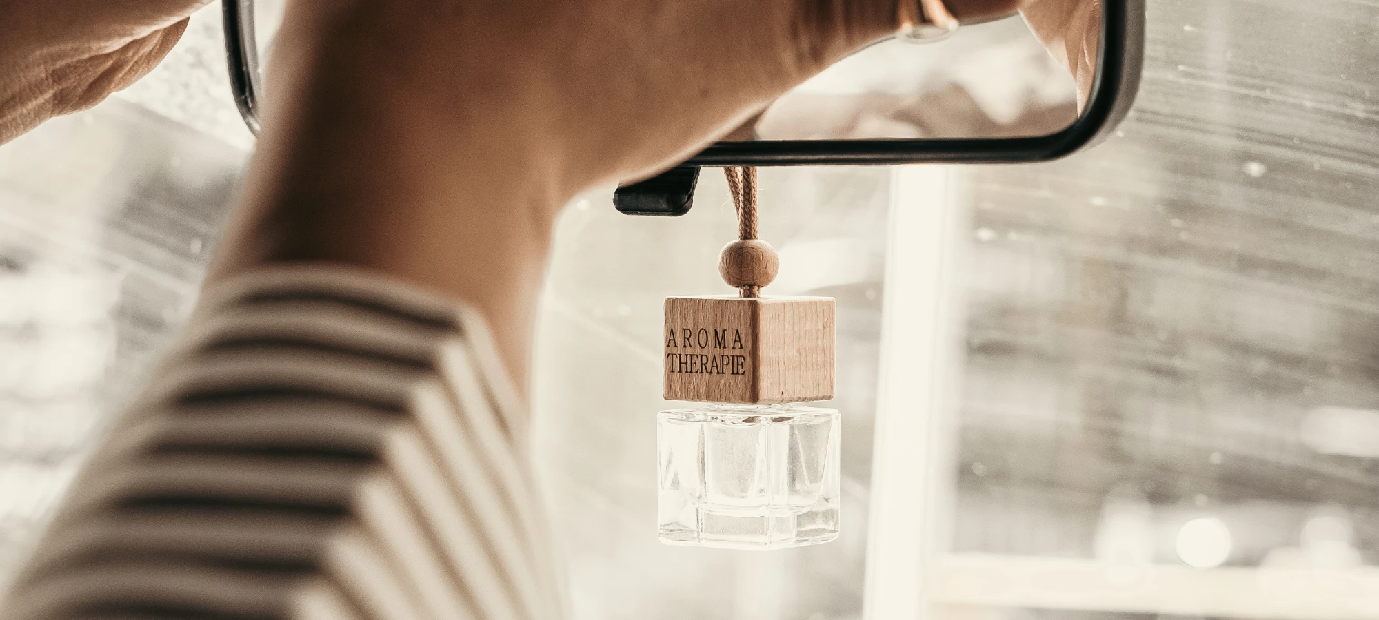 عطر ماشین
